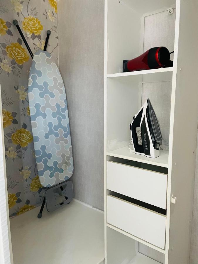 Alder House - A Modern Vibrant 4 Bedroom House Marston Green Luaran gambar