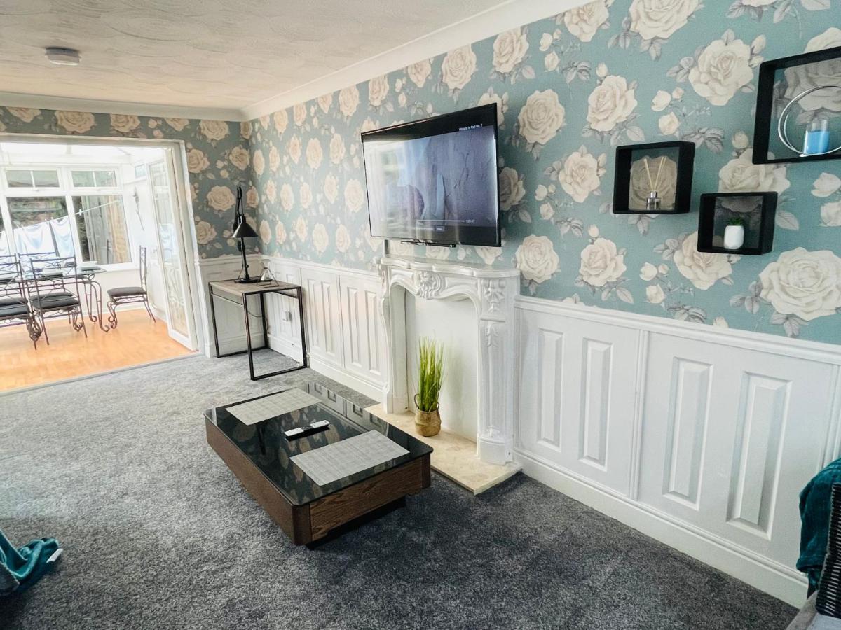 Alder House - A Modern Vibrant 4 Bedroom House Marston Green Luaran gambar