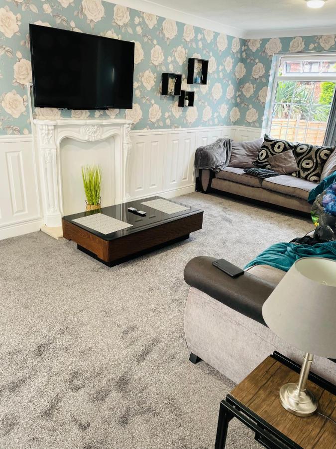 Alder House - A Modern Vibrant 4 Bedroom House Marston Green Luaran gambar